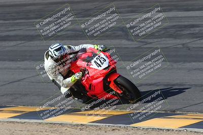 media/Mar-21-2025-CVMA Friday Practice (Fri) [[30cd4fe323]]/2-Racer 1/Session 2 (Bowl)/